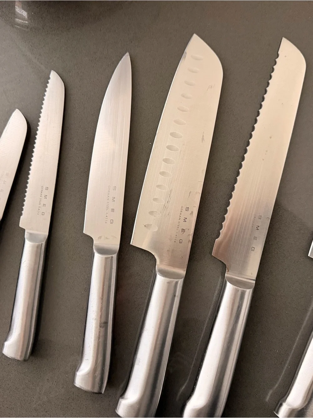 Smeg white knife